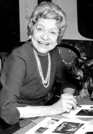 Grethe gibt Autogramme, c. 1968
