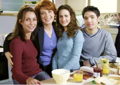 Sarah, Julie, Babou & Romain (vl) (2001)